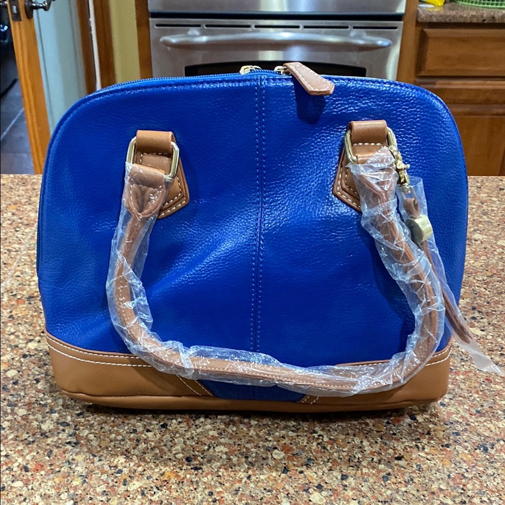 *****PRICE DROP*****  NWOT UNBRANDED LEATHER SATCHEL